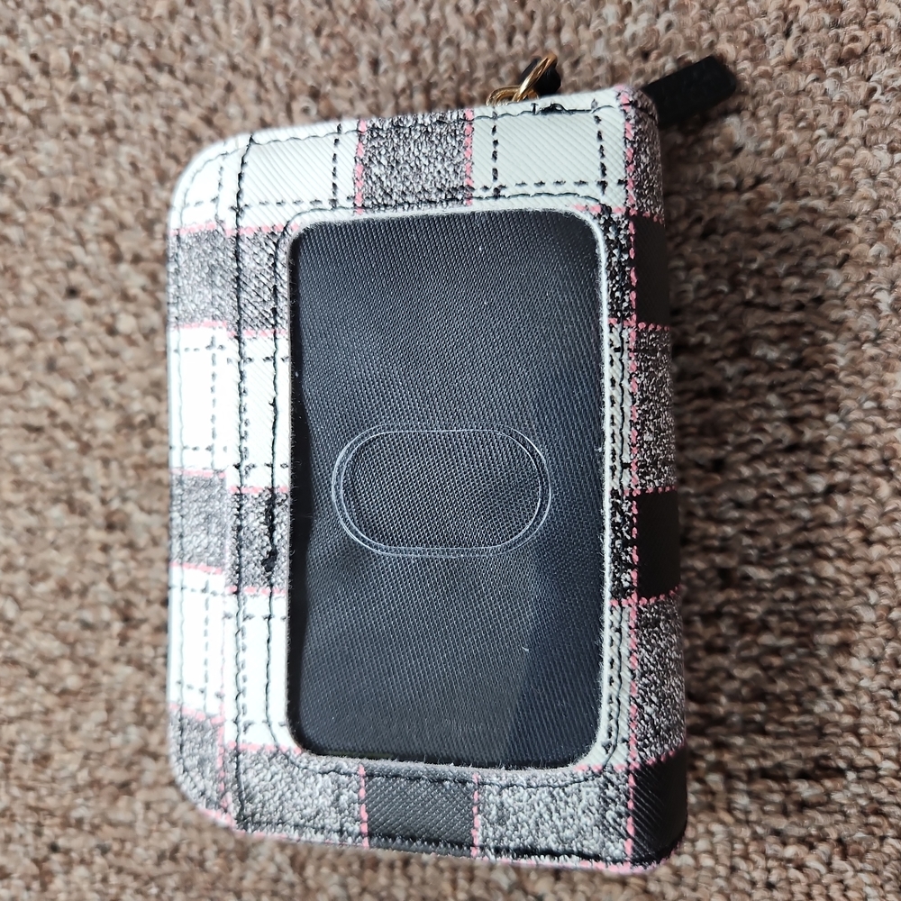 Wallet - Picture 13 of 15